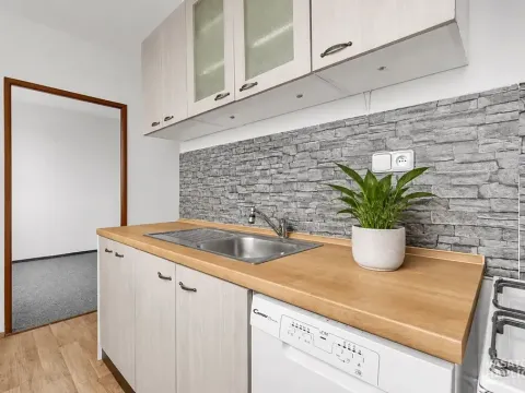 Pronájem bytu 3+1, Hradec Králové, Polní, 60 m2