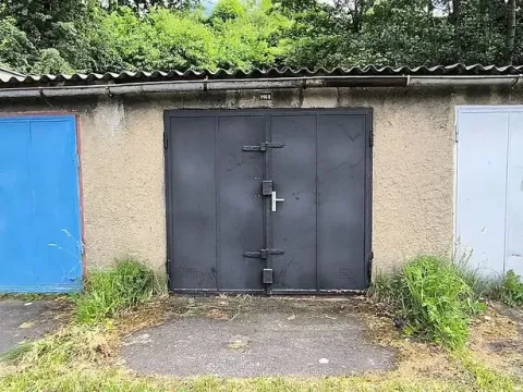 Pronájem garáže, Cheb, 19 m2