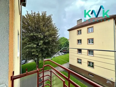 Pronájem bytu 2+1, Ostrov, Myslbekova, 58 m2