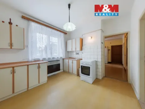 Prodej bytu 2+1, Mariánské Lázně - Úšovice, Kubelíkova, 70 m2