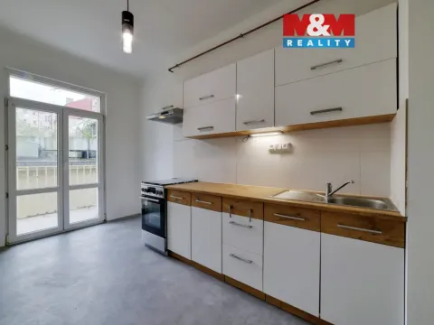Pronájem bytu 3+1, Cheb, Valdštejnova, 86 m2