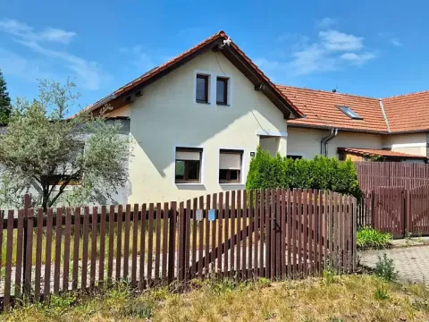 Prodej rodinného domu, Kly, 105 m2