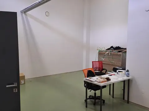 Pronájem skladu, Brno, Jana Babáka, 37 m2