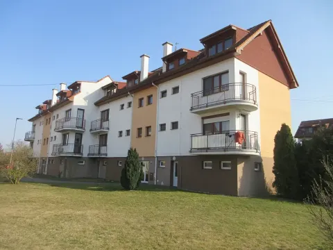 Prodej bytu 2+kk, Šaratice, Slunná, 53 m2