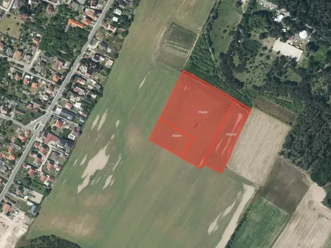 Prodej pole, Mělník, 27040 m2
