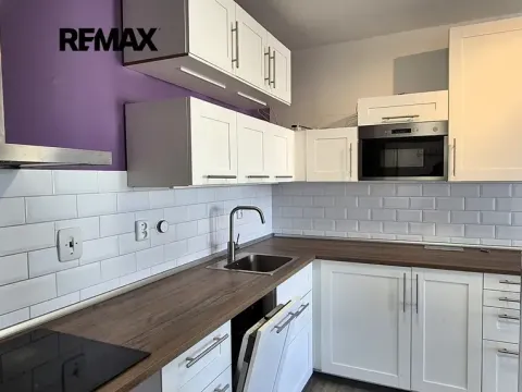 Pronájem bytu 2+kk, Praha - Žižkov, V kapslovně, 58 m2