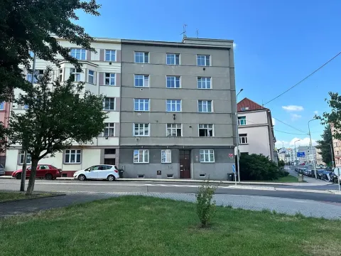 Pronájem bytu 2+1, Děčín, Čsl. armády, 62 m2