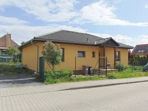 Dražba rodinného domu, Postřižín, K Moklině, 107 m2