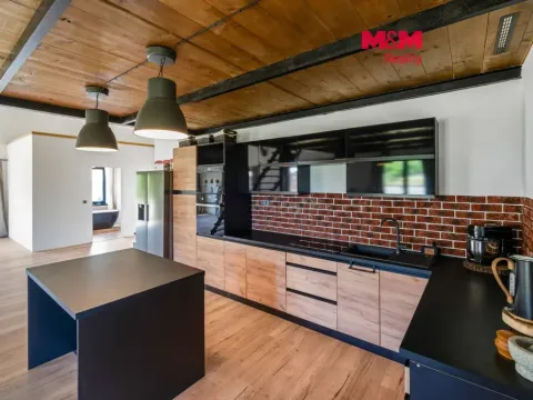 Prodej rodinného domu, Králův Dvůr - Křižatky, 156 m2