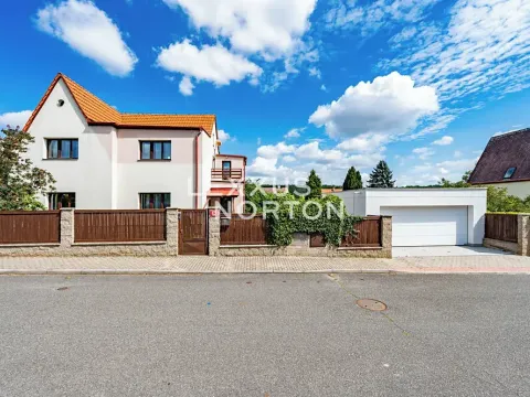 Pronájem rodinného domu, Praha - Nebušice, Hornofova, 230 m2