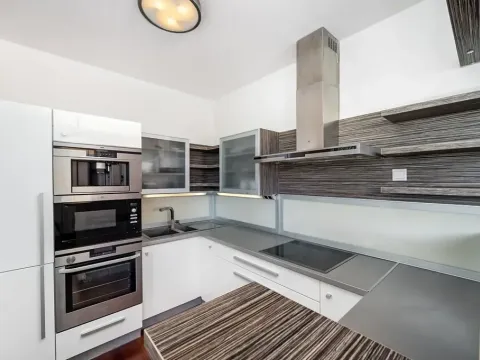 Prodej bytu 2+kk, Praha - Malešice, Ungarova, 51 m2