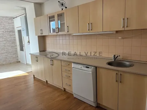 Pronájem bytu 3+1, České Budějovice, V Oblouku, 80 m2