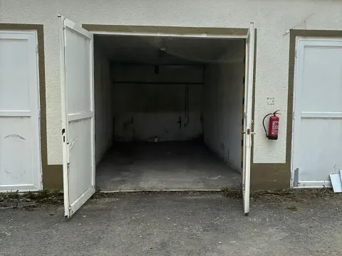 Pronájem garáže, Chodov, U Porcelánky, 22 m2