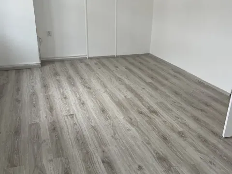Pronájem kanceláře, Brno, Starobrněnská, 12 m2