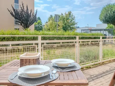 Pronájem bytu 2+kk, Poděbrady, Kozinova, 56 m2