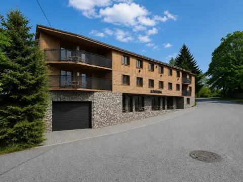 Prodej komerční nemovitosti, Přepeře, 700 m2