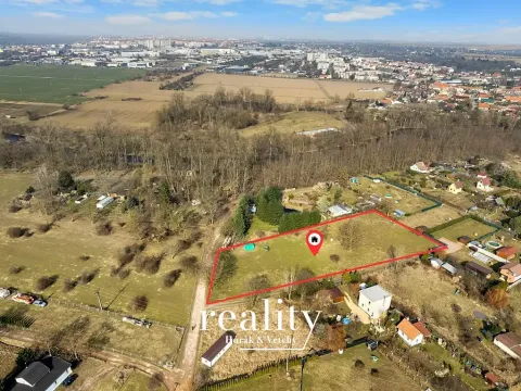 Prodej pozemku, Znojmo, 2057 m2