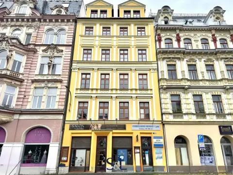 Pronájem obchodního prostoru, Liberec, nám. Sokolovské, 79 m2