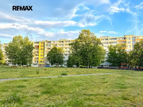 Prodej bytu 3+1, Praha - Prosek, Veltruská, 58 m2