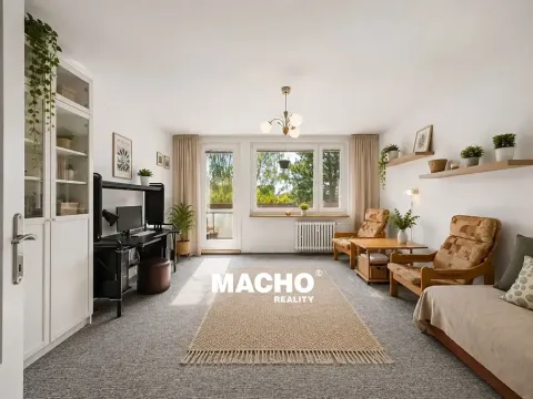 Prodej bytu 3+1, Praha - Modřany, Pirinská, 73 m2