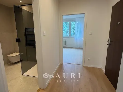Prodej bytu 2+kk, Praha - Hlubočepy, Pražského, 45 m2