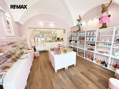 Pronájem obchodního prostoru, Kyjov, Masarykovo náměstí, 45 m2