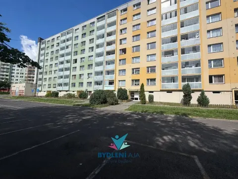 Pronájem bytu 1+1, Krupka, Karla Čapka, 36 m2
