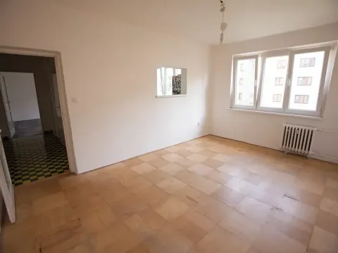 Prodej bytu 2+1, Praha, K lučinám, 52 m2