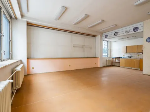 Pronájem obchodního prostoru, Hradec Králové - Nový Hradec Králové, třída Edvarda Beneše, 402 m2