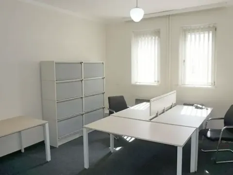 Pronájem kanceláře, Praha - Holešovice, Dobrovského, 23 m2