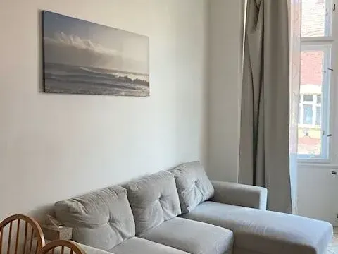 Pronájem bytu 2+kk, Praha - Karlín, Kubova, 43 m2