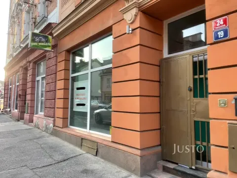 Pronájem kanceláře, Děčín, Teplická, 48 m2