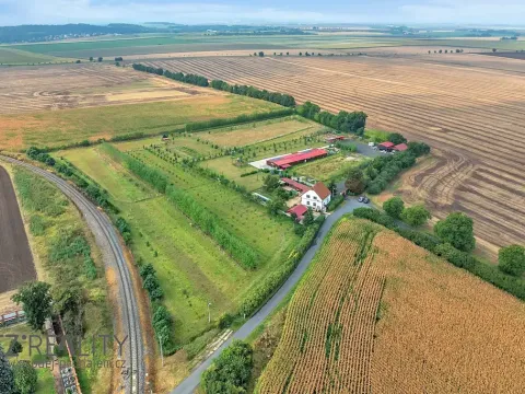 Prodej vícegeneračního domu, Pečky, 280 m2
