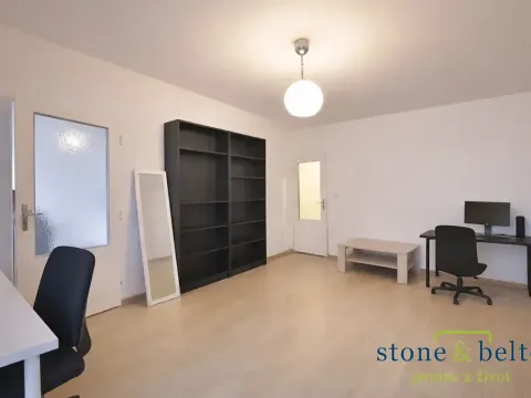 Prodej bytu 3+1, Praha - Smíchov, Plzeňská, 72 m2