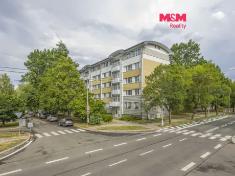 Pronájem bytu 1+kk, Hradec Králové - Slezské Předměstí, Gagarinova, 31 m2
