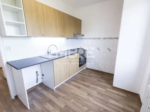 Pronájem bytu 2+1, Karviná - Fryštát, Nádražní, 52 m2