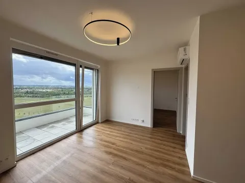 Pronájem bytu 2+kk, Praha - Černý Most, Arnošta Valenty, 34 m2
