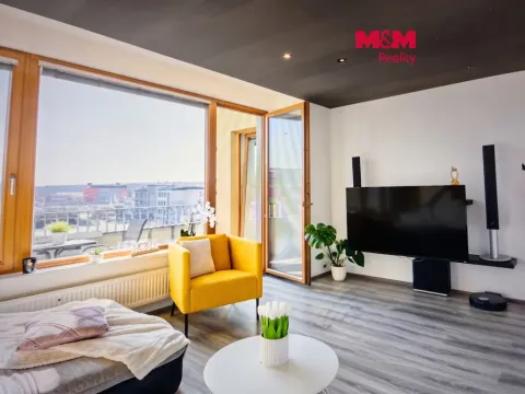 Pronájem bytu 2+kk, Praha - Hloubětín, Modrého, 55 m2