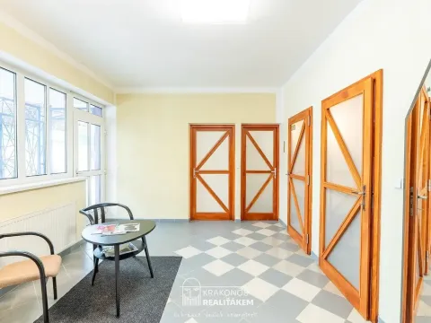 Pronájem komerční, Hranice - Hranice I-Město, Tř. 1. máje, 96 m2