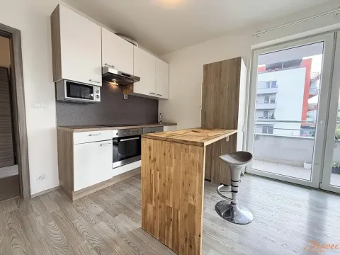 Prodej bytu 1+kk, Praha - Letňany, Hlučkova, 39 m2