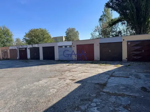 Prodej garáže, Hodonín, Družstevní čtvrť, 20 m2