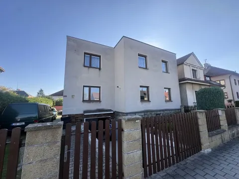 Prodej bytu 3+1, Jičín, Hradecká, 63 m2