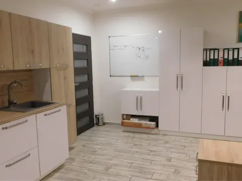 Pronájem kanceláře, Bruntál, Pod Lipami, 27 m2