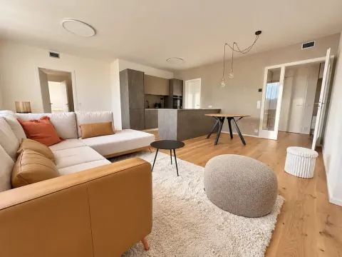 Pronájem bytu 4+kk, Praha - Radlice, U Komína, 119 m2