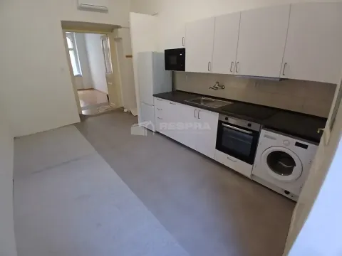 Pronájem bytu 1+1, Praha - Holešovice, Letohradská, 50 m2