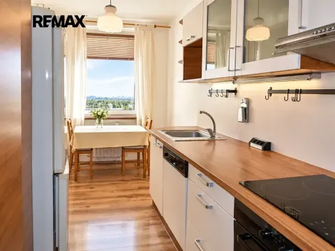 Prodej bytu 3+1, Praha - Troja, Krynická, 65 m2