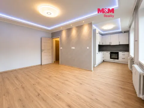 Pronájem bytu 2+1, Ústí nad Labem - Bukov, Dukelských hrdinů, 52 m2