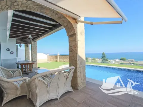 Prodej vily, Torrox, Španělsko, 200 m2