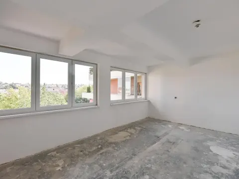 Pronájem skladu, Praha - Břevnov, Talichova, 90 m2