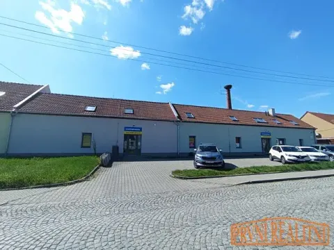Pronájem kanceláře, Uherský Brod, Kučerovo nám., 30 m2
